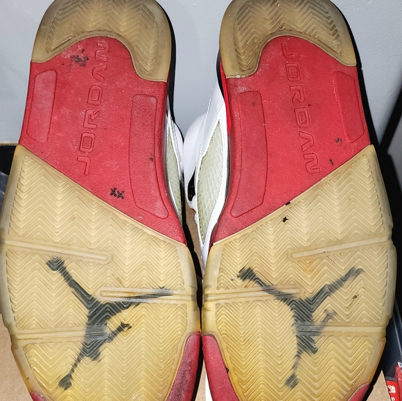Mens 10 Air Jordan Fire Red 5 Black Tongue 2013 - Picture 7 of 9